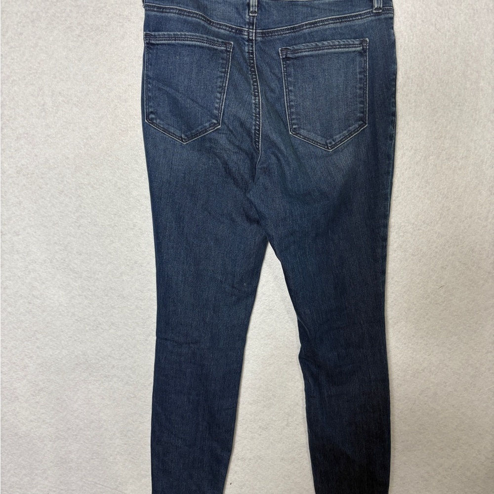 Athleta Blue Jeans size 6 Skinny Leg - Picture 2 of 4